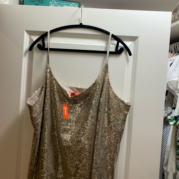 Joe Fresh gold sequin tank top 1X - Picture 5 of 5